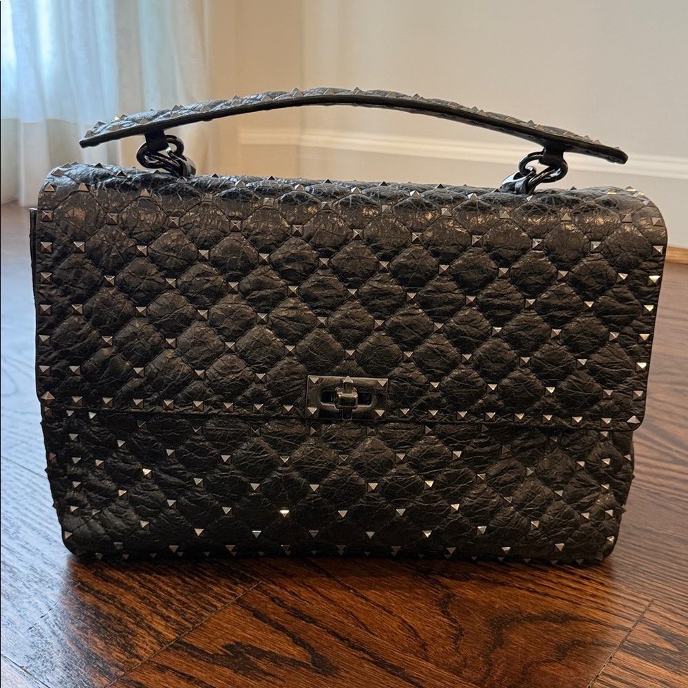 Valentino Garavani Rockstud Leather Quilted Shoulder Bag